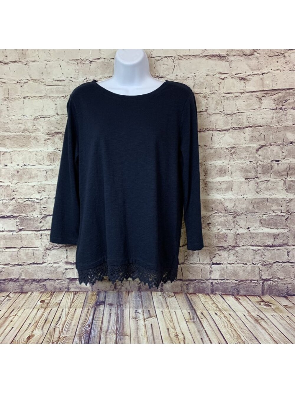G.H. Bass Navy Crochet Hem 3/4 Sleeve Top